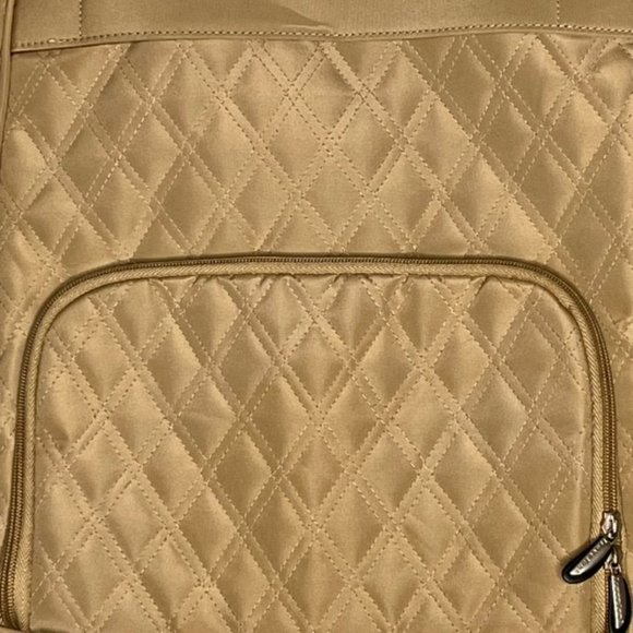 Vintage Travelon Beige Quilted Weekender/Carry On Bag - 13" w x 8" d x 14.5”h - Picture 8 of 11